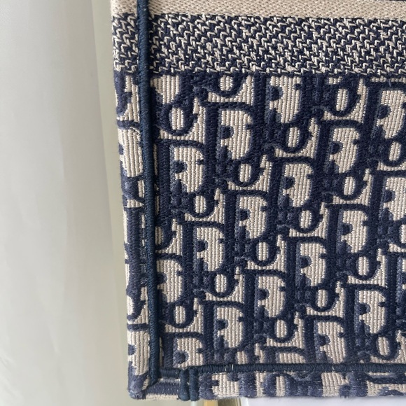 Christian Dior Book Tote Oblique Canvas - Picture 8 of 9